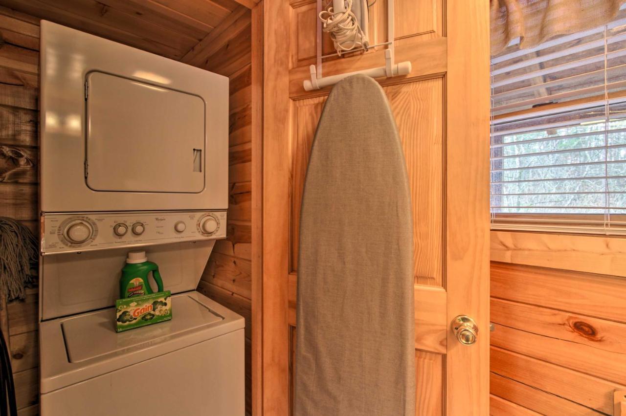 Romantic Cabin With Hot Tub In Pigeon Forge! Ngoại thất bức ảnh